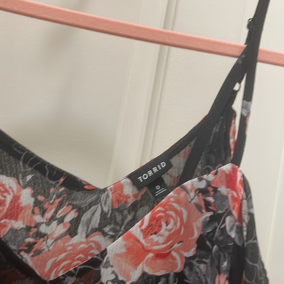 Floral cold shoulder blouse - Sz 0 - Picture 2 of 4